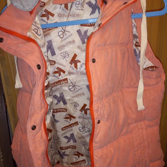 Super soft vest. Really lightweight but warm. - Picture 5 of 5